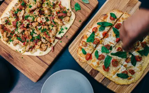 Ile osób najedzie się pizzą 40 cm? Sprawdź, zanim zamówisz!