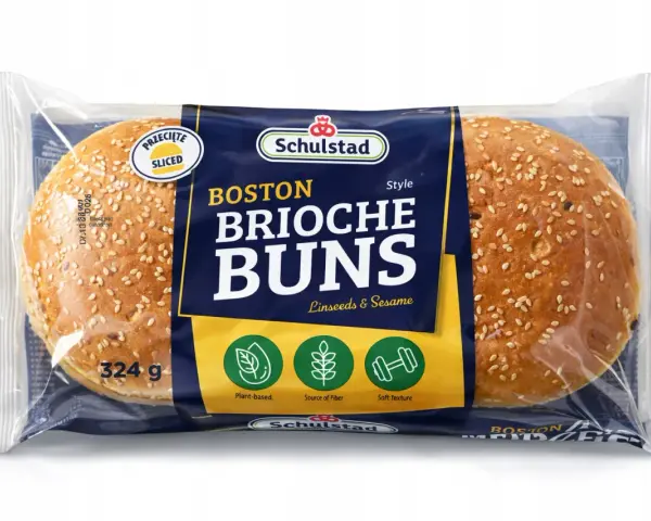 Opakowanie dwóch bułek brioche posypanych sezamem. Idealne do burgerów, z napisem "Boston Brioche Buns".