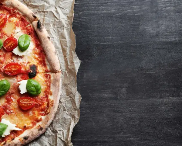 Pizza neapolitańska czym się różni od innych rodzajów pizzy?
