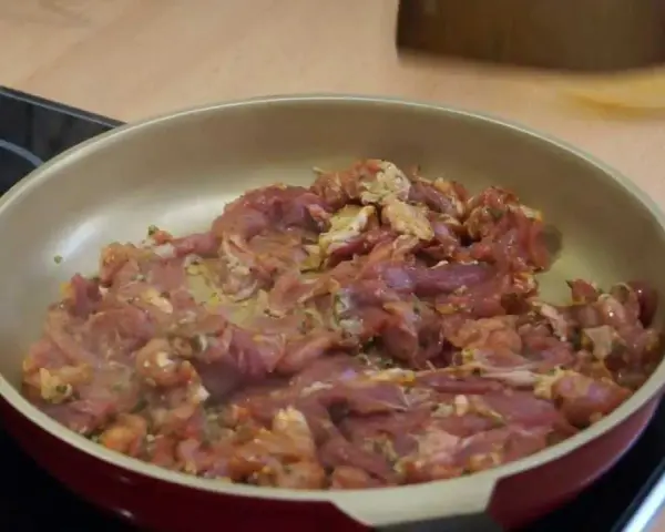 Jak się robi mięso na kebab - proste przepisy i najlepsze triki