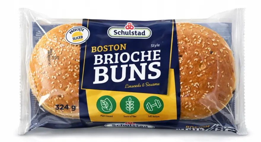 Opakowanie dwóch bułek brioche posypanych sezamem. Idealne do burgerów, z napisem "Boston Brioche Buns".