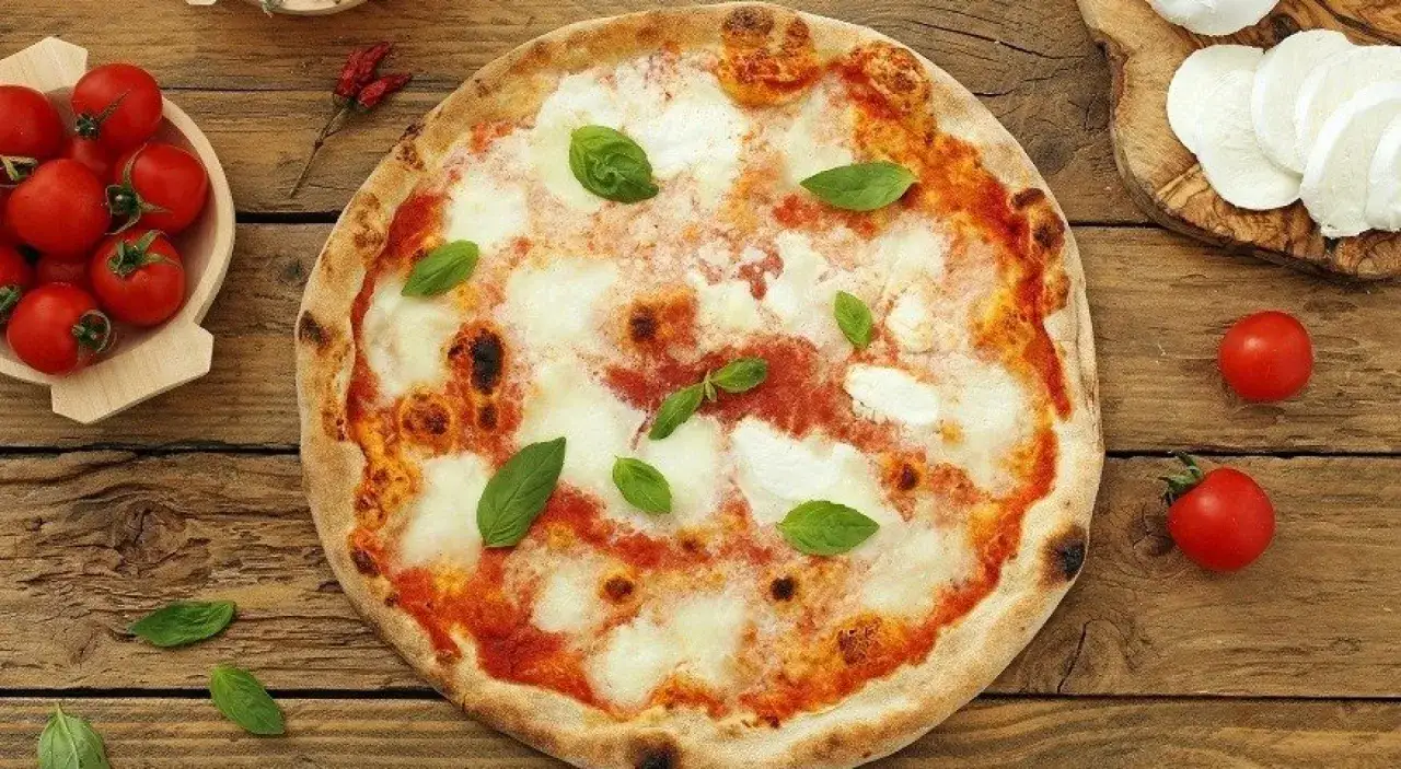 Zdjęcie Ile pizz dziennie sprzedaje pizzeria? Zaskakujące statystyki i fakty